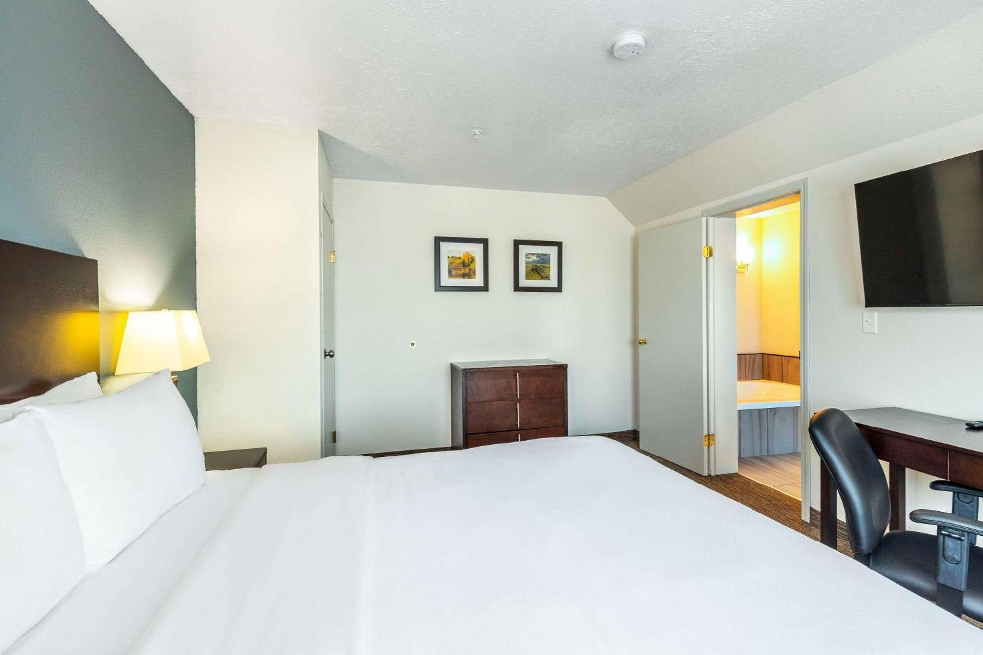 Comfort Inn & Suites Yorkton Ngoại thất bức ảnh