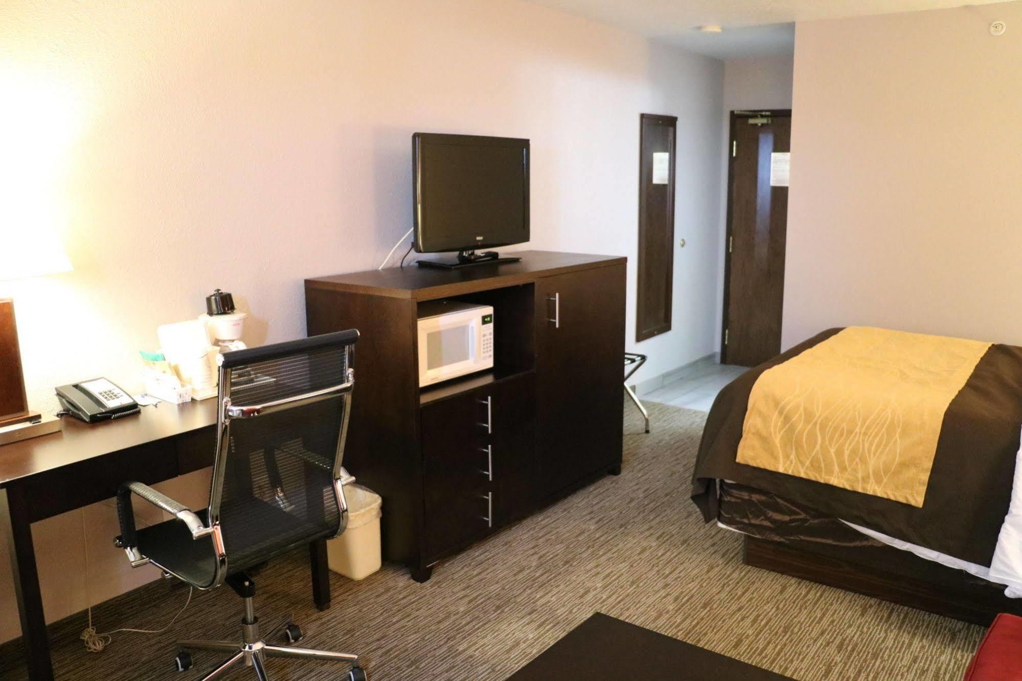 Comfort Inn & Suites Yorkton Ngoại thất bức ảnh